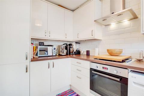 3 bedroom terraced house for sale, Evelyn Road, Britannia Village, E16