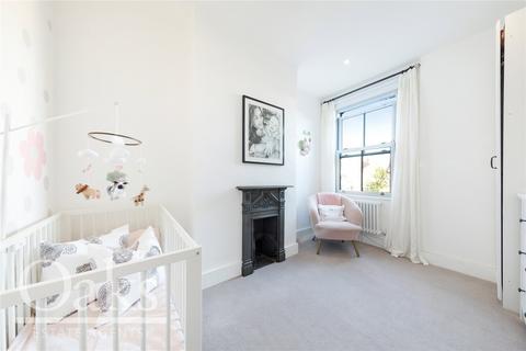 85 Dundee Road, London, SE25 4QN