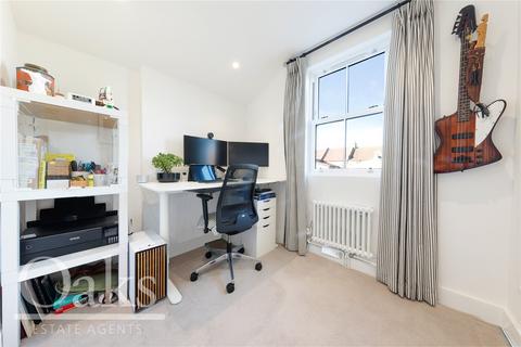 85 Dundee Road, London, SE25 4QN