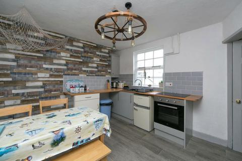 2 bedroom property for sale, Menai Street, Y Felinheli, Gwynedd, LL56 4HX