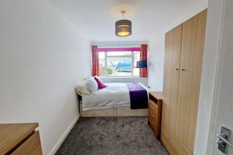 1 bedroom house to rent, 38 Eliot Road , Royston ,