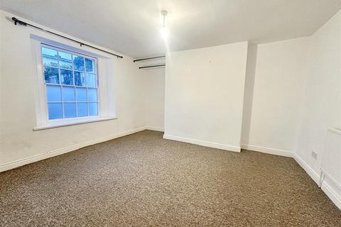 2 bedroom flat to rent, Garden Flat Aberdeen Road Cotham Bristol