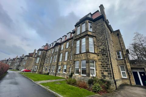 2 bedroom apartment to rent, Lady Park Avenue, Bingley BD16