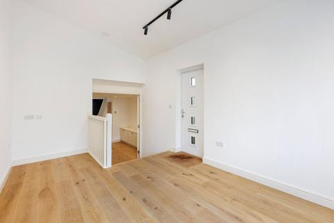 2 bedroom end of terrace house for sale, Bath Road, Leckhampton, Cheltenham, Gloucestershire, GL53