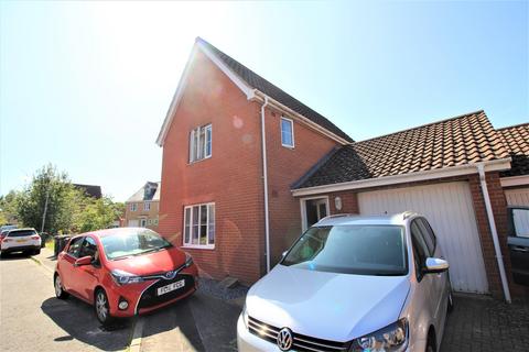 4 bedroom detached house to rent, Roe Drive, Norwich NR5