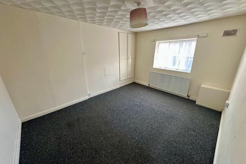 2 bedroom terraced house to rent, High Street, Wainfleet PE24