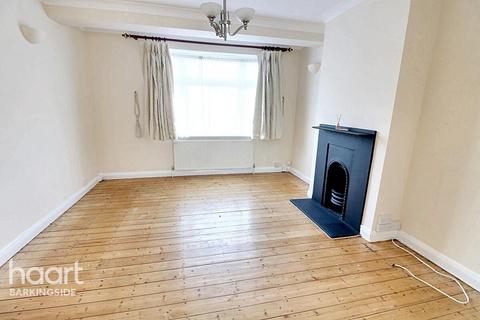 4 bedroom end of terrace house for sale, Denham Drive, Gants Hill