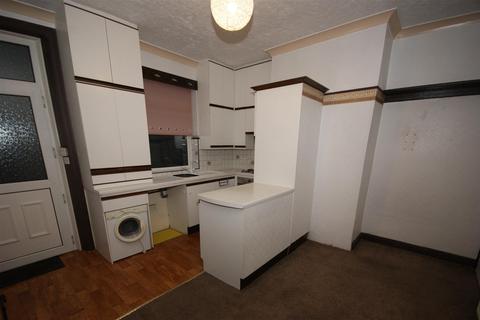 3 bedroom house to rent, Halifax Road, Brighouse