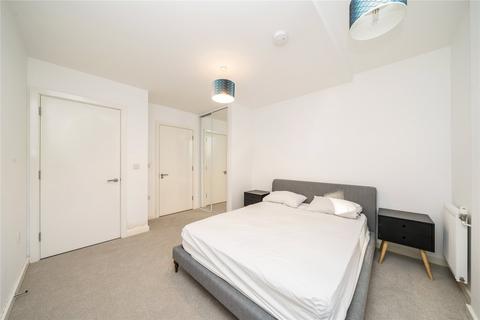 2 bedroom apartment to rent, London SE17