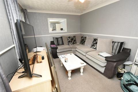 undefined, Essex Close, Canvey Island SS8