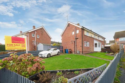 3 bedroom semi-detached house for sale, Banbury,  Oxfordshire,  OX16