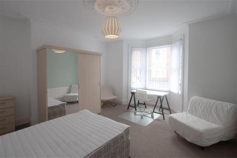 2 bedroom property to rent, Lavender Gardens, Newcastle Upon Tyne