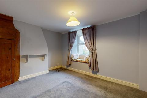 2 bedroom house to rent, Wakeham, Portland