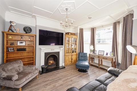 5 bedroom terraced house for sale, Elphinstone Road, Hastings