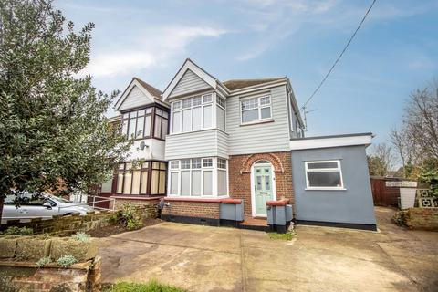 3 bedroom semi-detached house for sale, Ashingdon Road, Rochford SS4