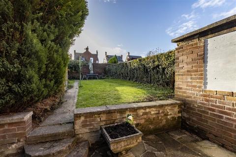 3 bedroom semi-detached house for sale, Flamsteed Crescent, Chesterfield