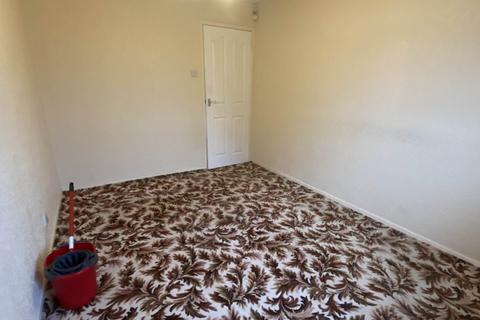 7 Thorp View, Royton, Oldham, OL2 5XT
