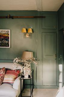 Flat 1, 140 Westbridge Road, London, SW11 3PF