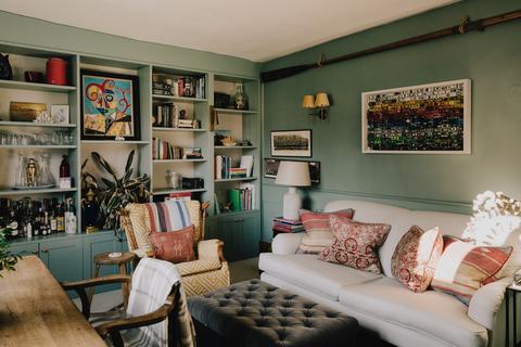 Flat 1, 140 Westbridge Road, London, SW11 3PF