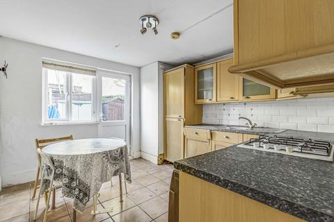 2 bedroom flat for sale, Glenrosa Street, London SW6