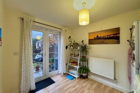 3 bedroom end of terrace house for sale, Mandarin Drive, Newbury RG14