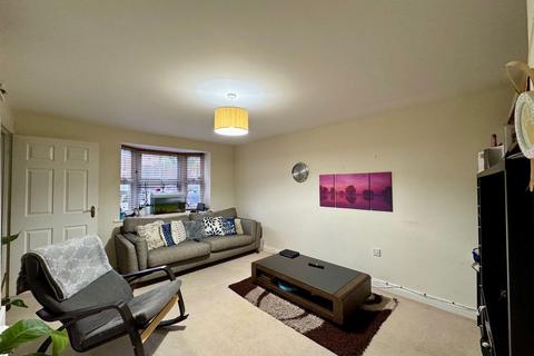 3 bedroom end of terrace house for sale, Mandarin Drive, Newbury RG14