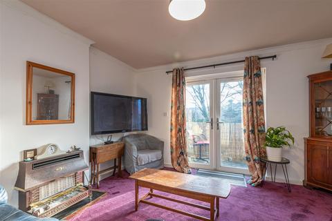 5 Bradley View, Holywell Green, Halifax, HX4 9DN