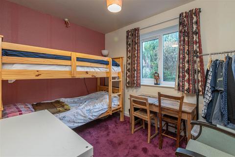 5 Bradley View, Holywell Green, Halifax, HX4 9DN