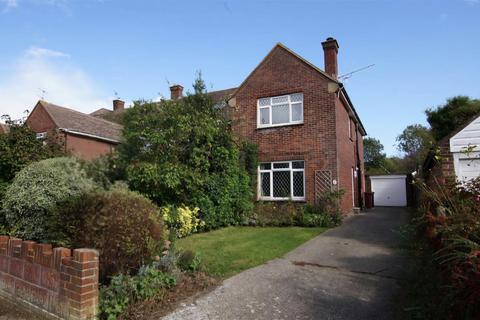 3 bedroom semi-detached house to rent, Wiston Avenue, Donnington