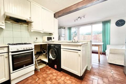 5 bedroom semi-detached house to rent, Ashdale Close, Twickenham, TW2