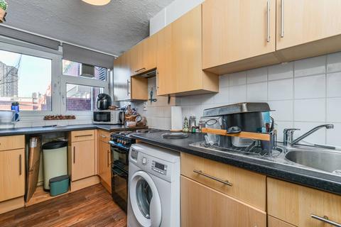 1 bedroom flat for sale, Goulden House, Bullen Street, Battersea, London, SW11