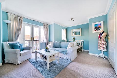 2 bedroom apartment for sale, Sanderling Way, Iwade, Sittingbourne, Kent, ME9