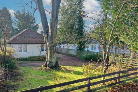 2 bedroom detached bungalow for sale, Ashley Road, Newmarket