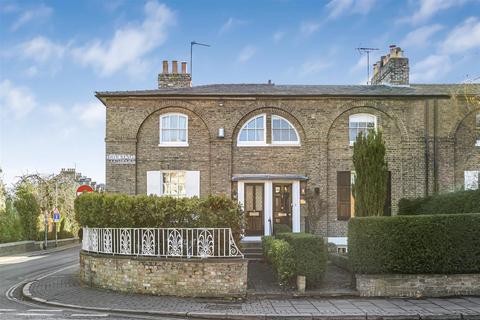 4 bedroom end of terrace house for sale, Downing Terrace, Lensfield Road, Cambridge CB2