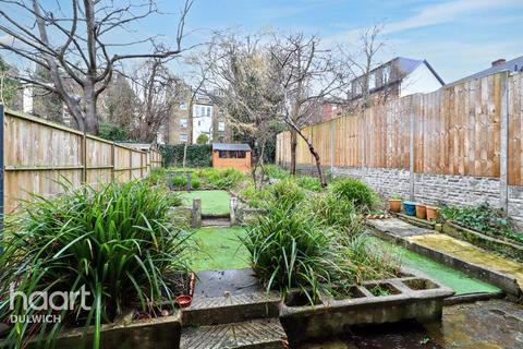 3 bedroom terraced house to rent, Pleydell Avenue, London