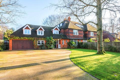 6 bedroom semi-detached house for sale, Wey Road, Weybridge, Surrey, KT13