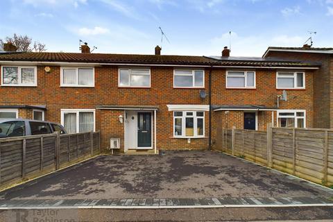 3 bedroom house to rent, Gossops Green, Crawley