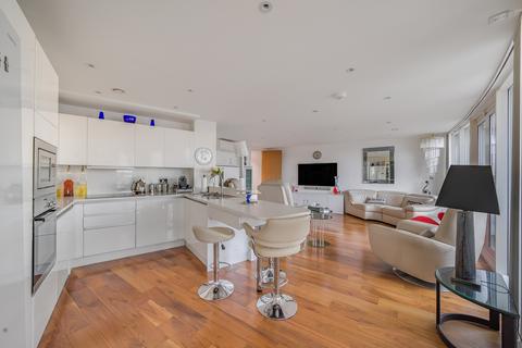 3 bedroom apartment for sale, Titan Court, Flower Lane, Mill Hill, NW7