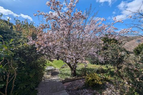 4 bedroom detached house for sale, Sandrock Hill, Crowhurst, TN33