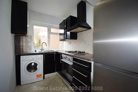 3 bedroom terraced house for sale, Whitton Avenue, Greenford