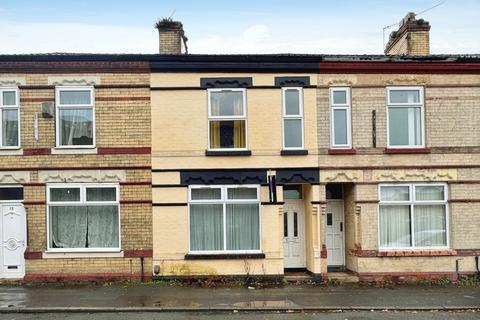 3 bedroom terraced house to rent, Bickerdike Avenue, Manchester, Longsight, M12