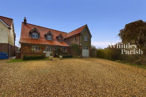 4 bedroom detached house for sale, Vicarage Road, Thetford IP24