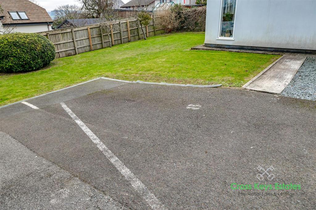 Gardens &amp; Parking