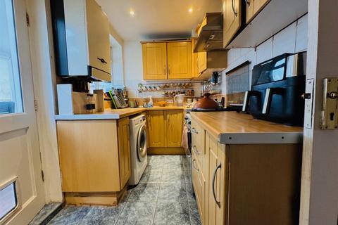 31 Abbots Road, Edgware, HA8 0QT