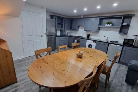 4 bedroom terraced house for sale, Blackburn Way, Nottingham