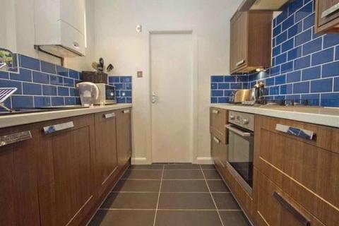 3 bedroom semi-detached house to rent, Belmont Road, Harrow HA3