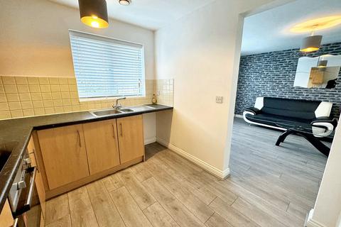 3 bedroom flat for sale, The Landmark, New Road, Radcliffe, Manchester M26