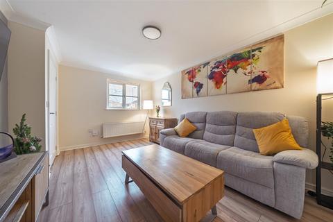 32 Erw Werdd, Birchgrove, Swansea, SA7 0HF