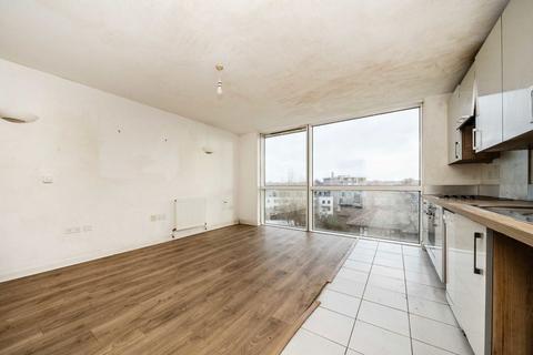 1 bedroom flat for sale, Mapleton Road, London SW18