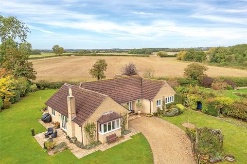 4 bedroom bungalow for sale, Somerford, Braceborough